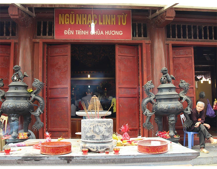 Đền Trình chùa Hương nơi thờ thần linh thiêng bậc nhất miền Bắc
