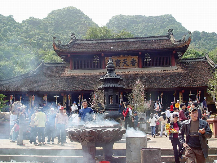 Đền Trình chùa Hương nơi thờ tự linh thiêng bậc nhất miền Bắc