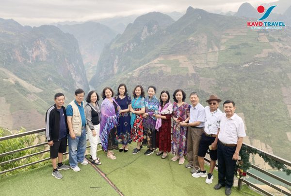 Đoàn du khách Du lịch Tour Hà Giang - Cao nguyên đá - Khuổi My