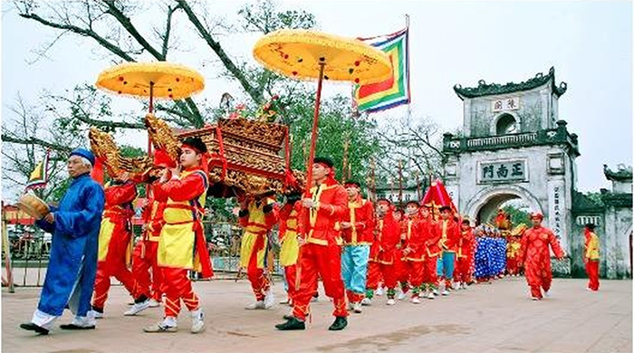 Lễ hội khai ấn Đền Trần Nam Định giáo dục con cháu truyền thống yêu nước, chống giặc ngoại xâm, bảo vệ non sông gấm vóc
