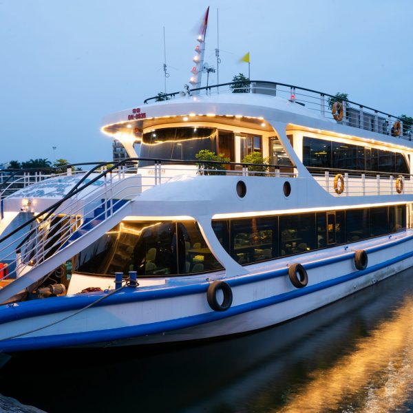 Tour du thuyền Hạ Long 1 ngày Tàu 5 Sao - La Casta Daily Cruise Hấp dẫn