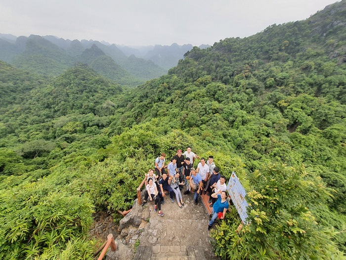 Trekking đỉnh Ngự Lâm và trải nghiệm khám phá rừng Kim Giao nổi tiếng tại Cát Bà