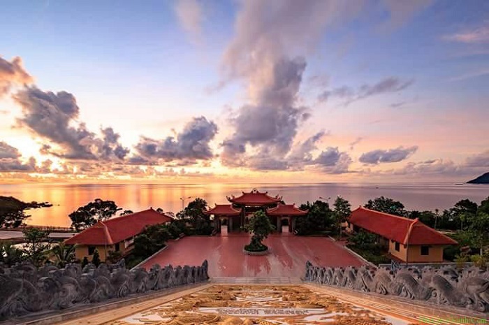 Thiền viện Trúc lâm Phú Quốc với view hướng ra đại dương