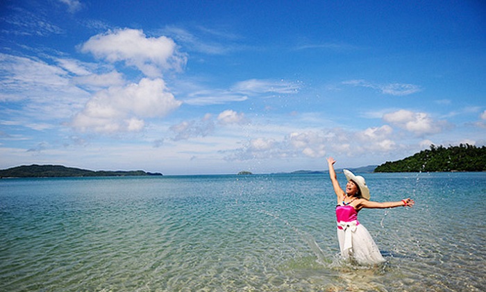 Bãi biển Hồng Vàn - Vẻ đẹp yên bình và lãng mạn nhất Cô Tô