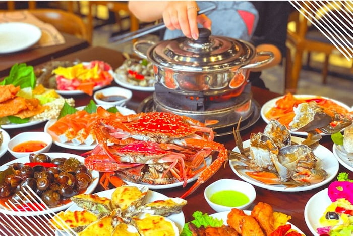 Lẩu hải sản - Món ăn nhất định phải thử khi tới Hải Tiến