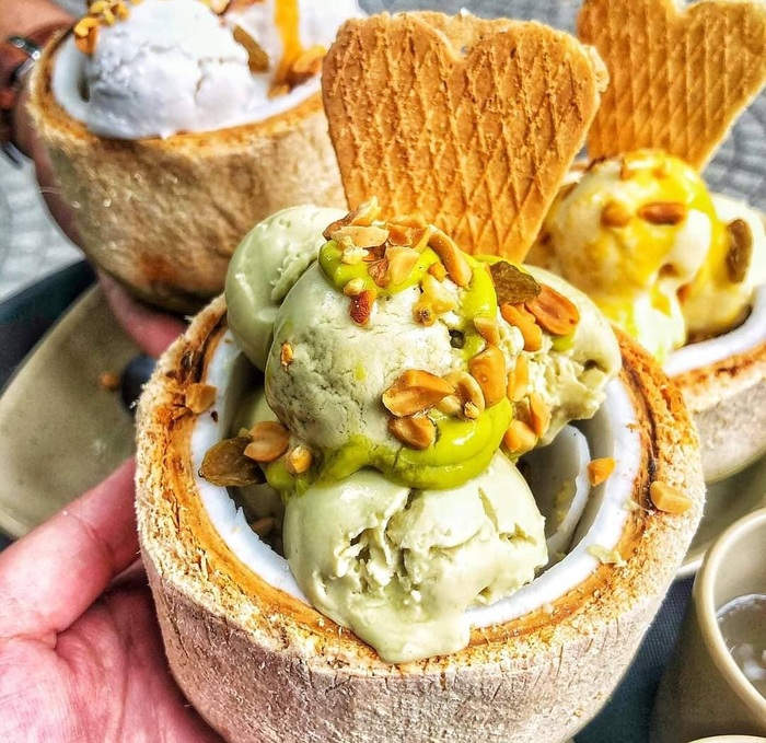 Món kem dừa Côn Đảo trứ danh