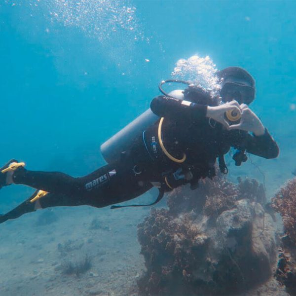 Trải nghiệm lặn ngắm san hô tại Hòn Mun