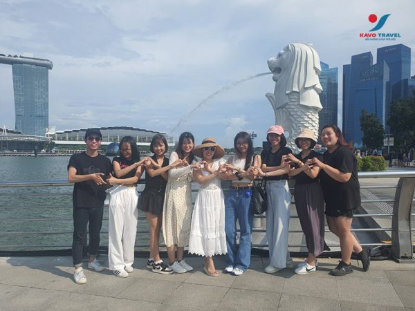 Đoàn khách của Kavo travel khám phá Singapore