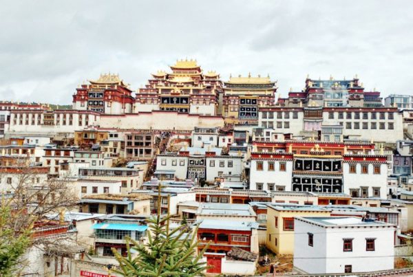 Songzanlin - tu viện phật giáo Tây Tạng lớn nhất tại Vân Nam