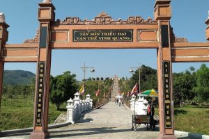 Đài Kính Thiên - điểm du lịch tâm linh nổi tiếng tại Bình Định