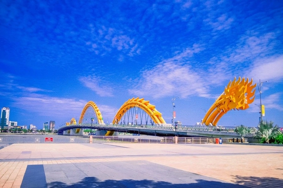 Check-in Cầu Rồng - Đà Nẵng trong tour du lịch city tour Đà Nẵng cùng Kavo Travel