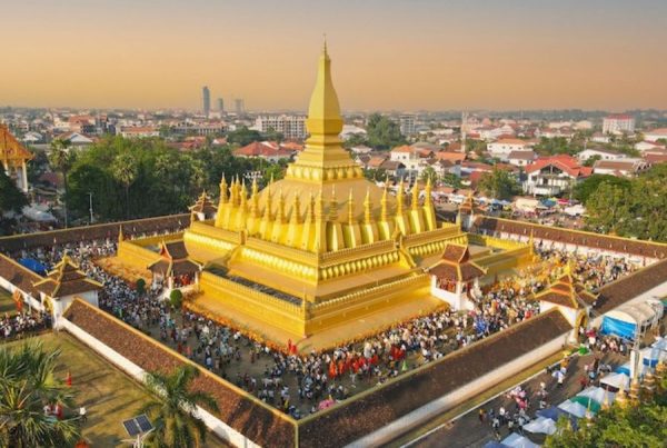 Thạt Luổng, kì quan kiến trúc gắn liền với văn hóa Phật Giáo tại Lào
