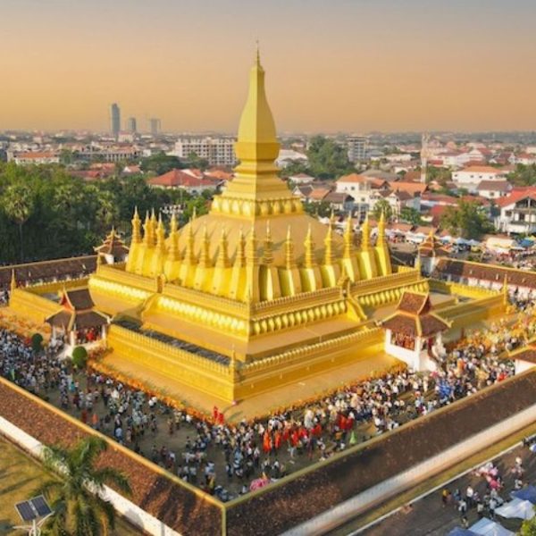 Thạt Luổng, kì quan kiến trúc gắn liền với văn hóa Phật Giáo tại Lào