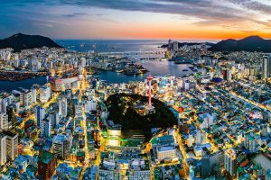 Thành phố Busan về đêm nhìn từ trên cao