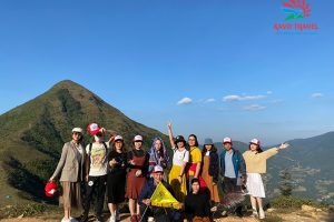 Đoàn khách trong tour Bình Liêu do Kavo Travel tổ chức