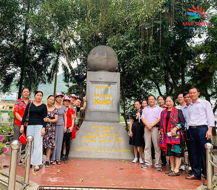 Du lịch Hà Giang là một khu du lịch nổi tiếng với nhiều địa điểm hấp dẫn được nhiều du khách yêu thích.