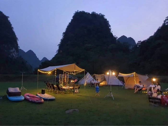 Các tour du lịch Cao Bằng trọn gói đã bao gồm lịch trình khám phá Núi Mắt Thần