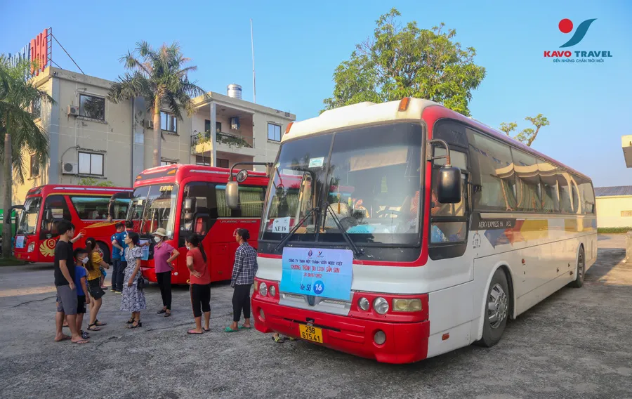 Kavo Travel đón khách đi Tour Sầm Sơn