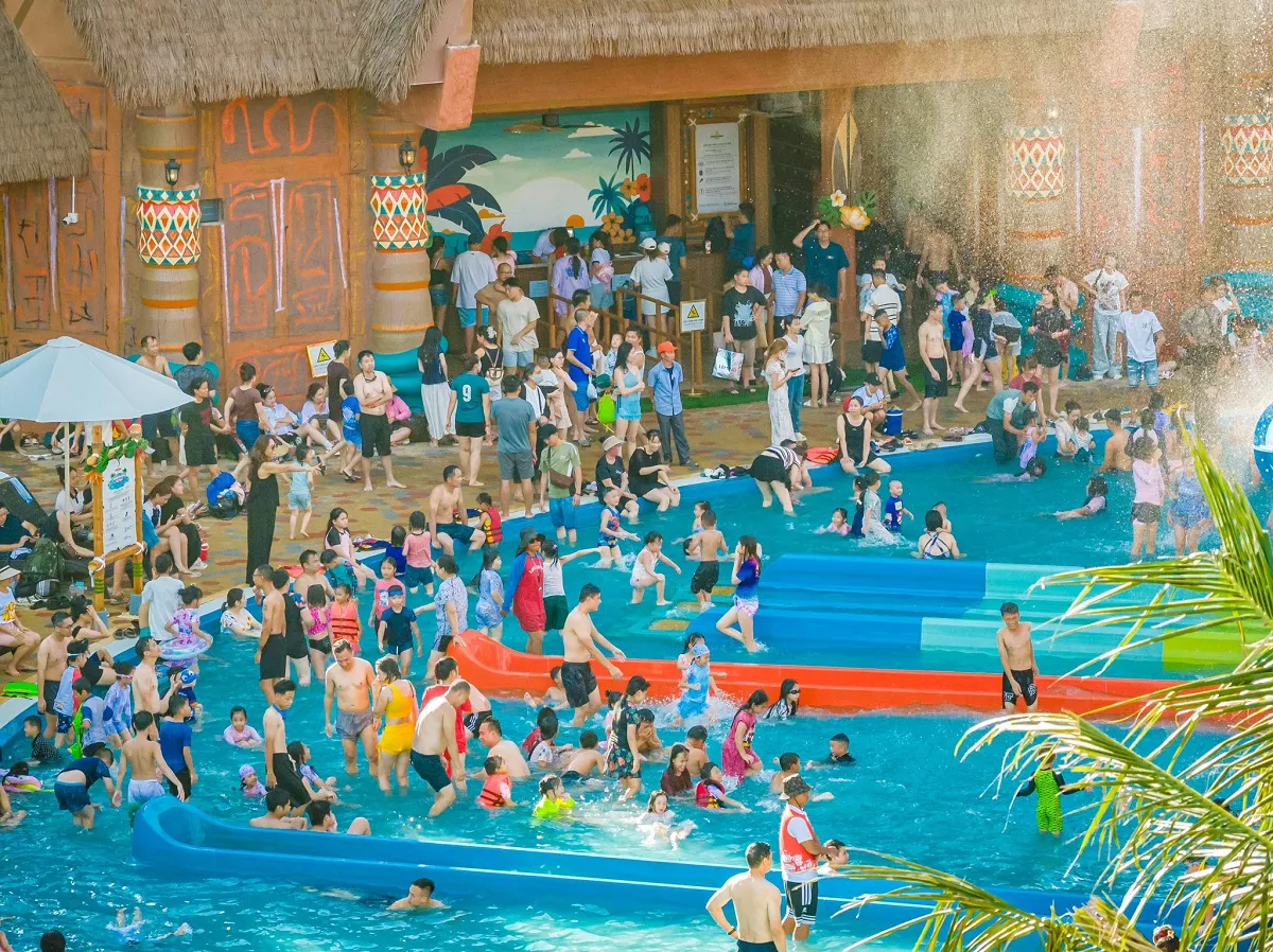 Công viên nước Vinwonder Vũ Yên