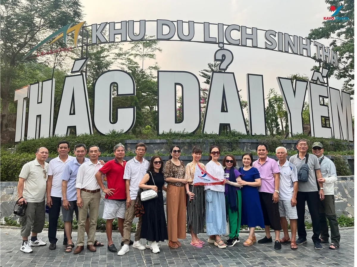 Checkin Thác Dải Yếm điểm dừng chân không thể bỏ lỡ