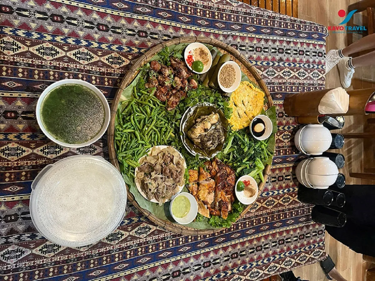 Pa Pỉnh Tộp hương vị núi rừng Mai Châu trong từng món ăn