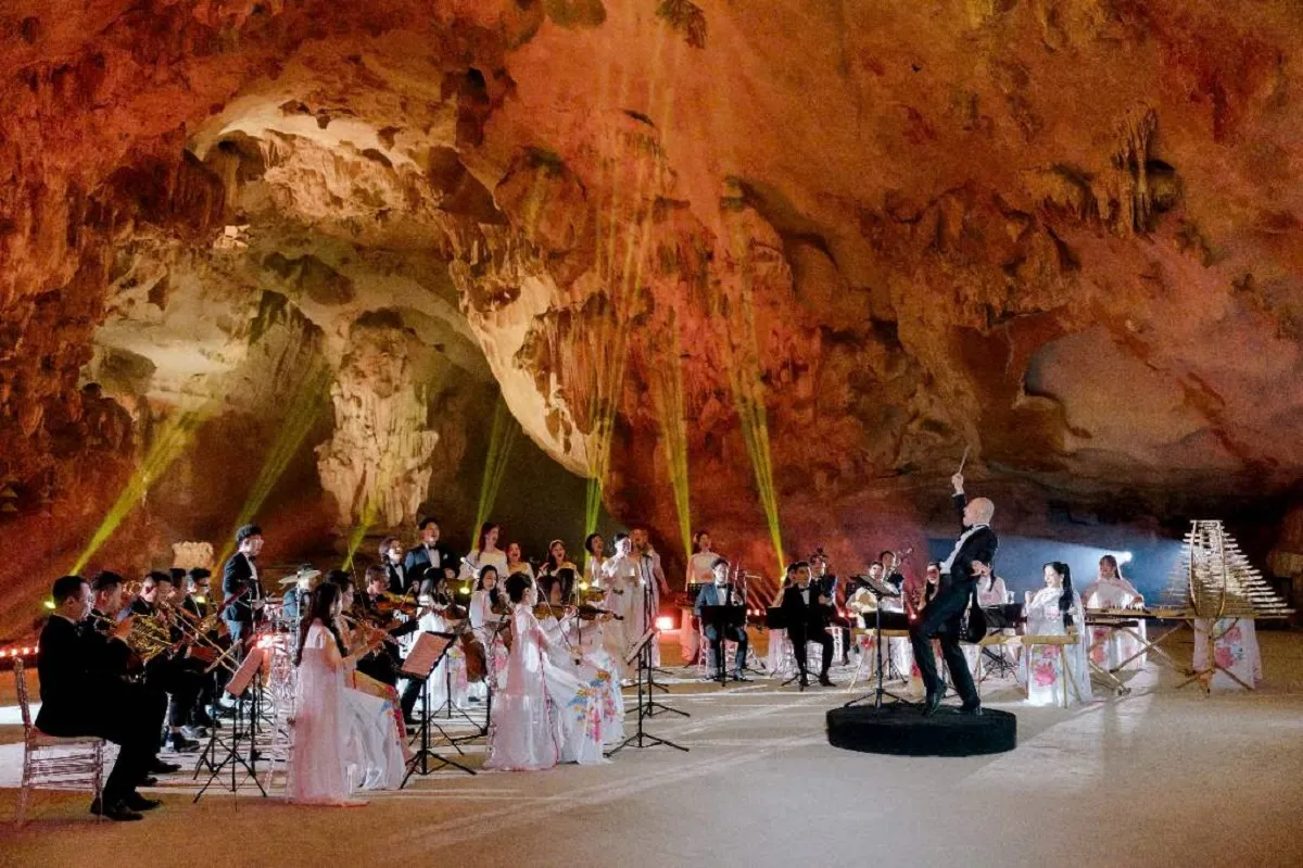 Hang động độc đáo tại Quảng Ninh